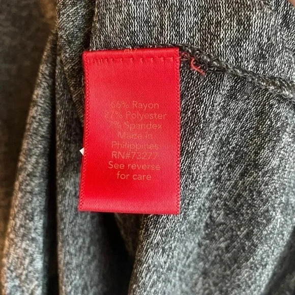 Jennifer Lopez NWT Tie Front Keyhole Tank Top Grey Size Medium - Picture 5 of 9